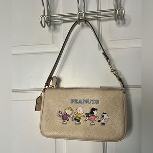Peanuts Snoopy Coach Bag